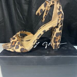 Nasty Gal size 39 (US8) leopard cheetah print block heeled strappy sandals wmns